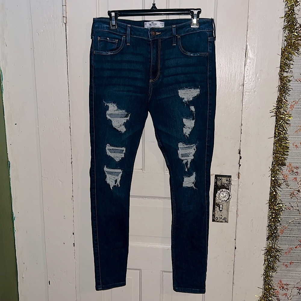 Hollister Mid-Rise Super Skinny Jeans - size 13R (W31 L29)